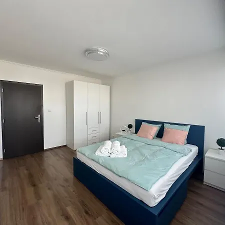 High Rise Cozy 2Brd Flat Apartment Prague Exterior photo