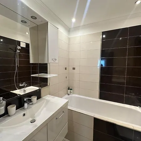 High Rise Cozy 2Brd Flat Apartment Prague Exterior photo